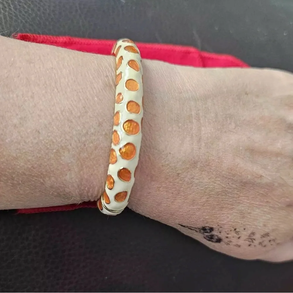 Kenneth Jay Lane Gold and Orange Geometric Bangle - Picture 4 of 7